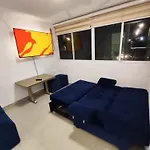 Cozy 2Nd Floor Apartment In Heart Of Cartagena