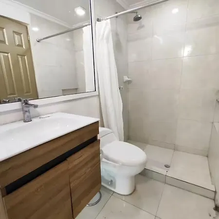 Cozy 2nd Floor In Heart Of Apartamento *